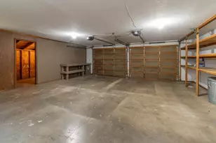 20316 Donkey Sled Rd, Bend, OR 97702 - Photo 12