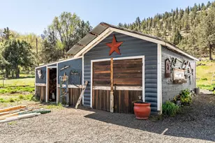 2066 NW Oneil Hwy, Prineville, OR 97754 - Photo 6