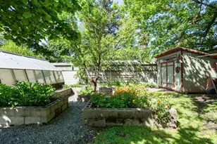 1341 NW Washington Blvd, Grants Pass, OR 97526 - Photo 58