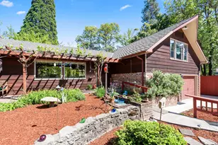1341 NW Washington Blvd, Grants Pass, OR 97526 - Photo 2