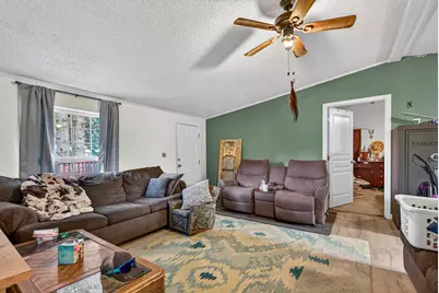14305 Meadowbrook Court, Klamath Falls, OR 97601 - Photo 12