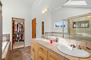 107 N 1st St, Talent, OR 97540 - Photo 10