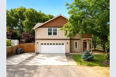 107 N 1st Street, Talent, OR 97540 - Photo 36
