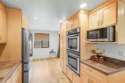 107 N 1st Street, Talent, OR 97540 - Photo 16