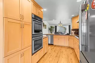 107 N 1st St, Talent, OR 97540 - Photo 16