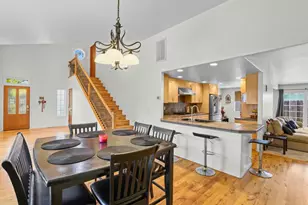 107 N 1st St, Talent, OR 97540 - Photo 12