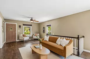 915 NW D St, Grants Pass, OR 97526 - Photo 4