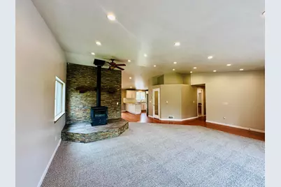 16524 Fieldcrest Road, Klamath Falls, OR 97603 - Photo 10