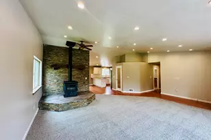 16524 Fieldcrest Rd, Klamath Falls, OR 97603 - Photo 10