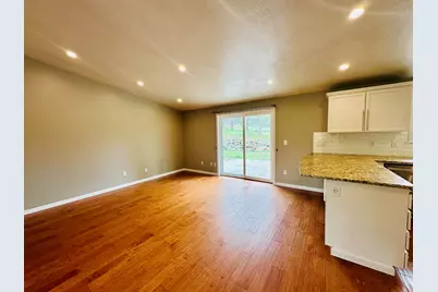 16524 Fieldcrest Road, Klamath Falls, OR 97603 - Photo 14
