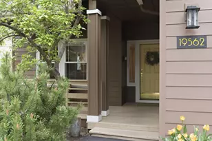 19562 Meadowbrook Dr, Bend, OR 97702 - Photo 2