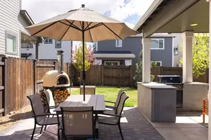63220 NW Red Butte Ct, Bend, OR 97703 - Photo 26