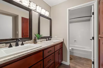 115 Rogue River Highway #APT 307, Grants Pass, OR 97527 - Photo 24