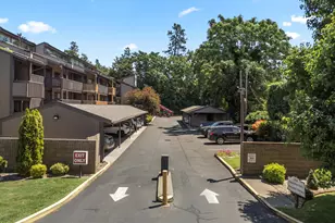 115 Rogue River Hwy, Grants Pass, OR 97527 - Photo 2