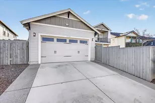 1112 Stanford Ave, Medford, OR 97504 - Photo 26
