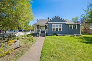 714 SW Cascade Ave, Redmond, OR 97756 - Photo 2