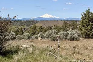 950 E B St, Madras, OR 97741 - Photo 6