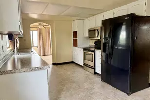 950 E B St, Madras, OR 97741 - Photo 14