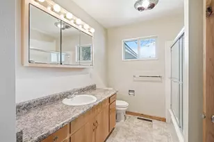 1640 Southgate Way, Grants Pass, OR 97527 - Photo 14