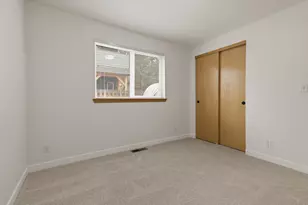 3097 NE Barrington Ct, Bend, OR 97701 - Photo 12