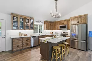 190 Spring Oak Way, Merlin, OR 97532 - Photo 4