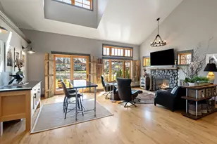 309 S Jefferson Way, Sisters, OR 97759 - Photo 4