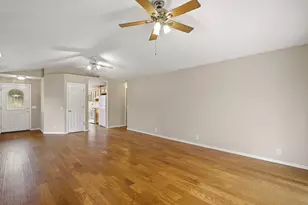 231 SE Independence Dr, Grants Pass, OR 97527 - Photo 6