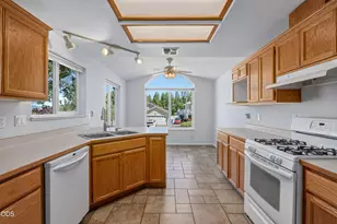 231 SE Independence Dr, Grants Pass, OR 97527 - Photo 8