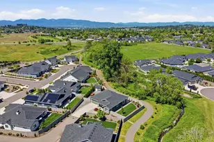 3847 Arena Dr, Medford, OR 97504 - Photo 44
