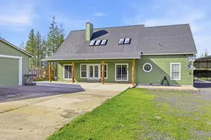 10060 Butte Falls Hwy, Eagle Point, OR 97524 - Photo 24