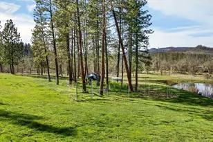 10060 Butte Falls Hwy, Eagle Point, OR 97524 - Photo 30