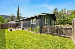 824 Pine St, Rogue River, OR 97537 - Photo 16