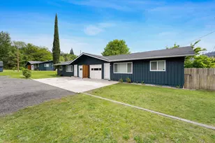 824 Pine St, Rogue River, OR 97537 - Photo 30