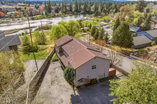 931 NW Carlon Ave, Bend, OR 97703 - Photo 2