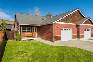187 SW Ivy Ct, Prineville, OR 97754 - Photo 2