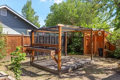 1180 NW F Street, Grants Pass, OR 97526 - Photo 42