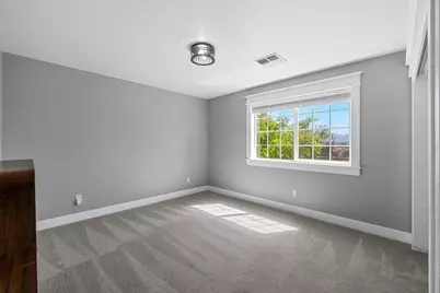 1180 NW F Street, Grants Pass, OR 97526 - Photo 32