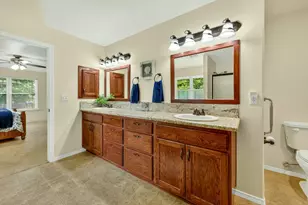634 Towne St, Grants Pass, OR 97527 - Photo 38