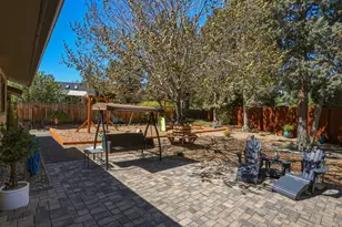 61605 Summer Shade Dr, Bend, OR 97702 - Photo 34