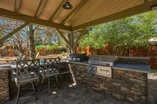 61605 Summer Shade Dr, Bend, OR 97702 - Photo 40