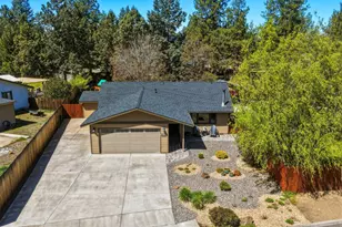 61605 Summer Shade Dr, Bend, OR 97702 - Photo 54