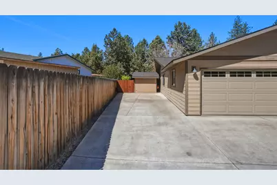 61605 Summer Shade Drive, Bend, OR 97702 - Photo 52