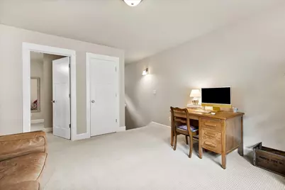 1048 E Black Butte Avenue, Sisters, OR 97759 - Photo 20