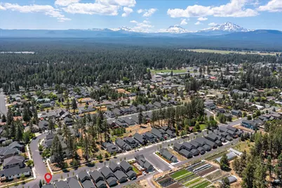 1048 E Black Butte Avenue, Sisters, OR 97759 - Photo 38