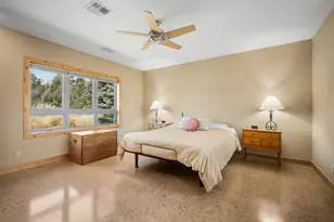 63945 W Quail Haven Dr, Bend, OR 97703 - Photo 22