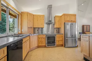 63945 W Quail Haven Dr, Bend, OR 97703 - Photo 16