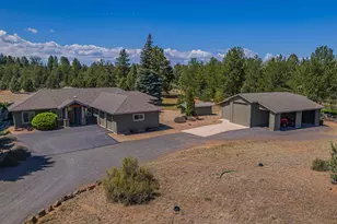 63945 W Quail Haven Dr, Bend, OR 97703 - Photo 2