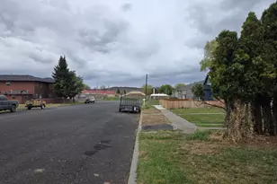 221 NE Idlewood St, Prineville, OR 97754 - Photo 40