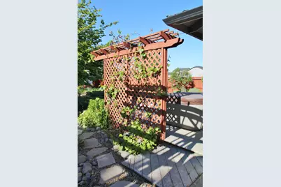 3011 Edgewood Drive, Medford, OR 97504 - Photo 46