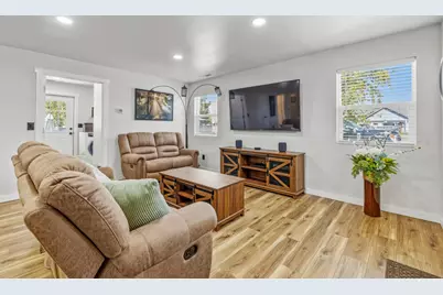 5756 Leland Drive, Klamath Falls, OR 97603 - Photo 6